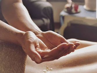 Berry Holistic - Therapeutic Massage Therapist