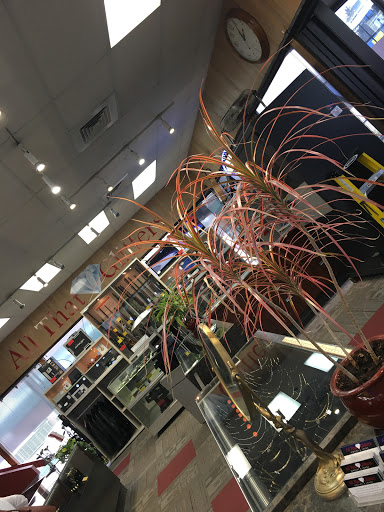 Pawn Shop «All That Glitters Pawn Shop Portland», reviews and photos, 12200 SE Division St, Portland, OR 97236, USA