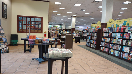 Book Store «Barnes & Noble», reviews and photos, 20 Hatton Pl, Hilton Head Island, SC 29926, USA