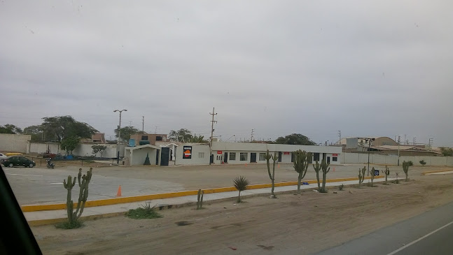 GRIFOS KAMT SAC Estación de Servicios Los Alamos - Lambayeque