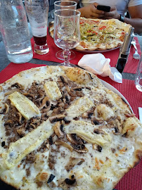 Pizza du Restaurant La Table du Tarin à Bellentre - n°2