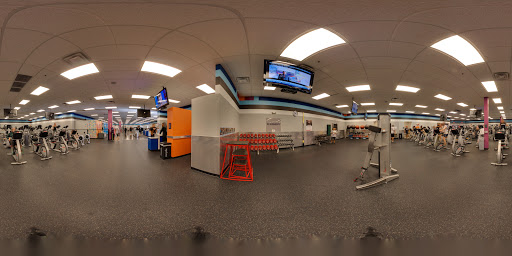 Health Club «Crunch - Howe Ave.», reviews and photos, 1250 Howe Ave, Sacramento, CA 95825, USA