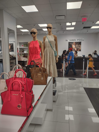 Shopping Mall «Grand Prairie Premium Outlets», reviews and photos, 2950 I-20 Frontage Rd, Grand Prairie, TX 75052, USA