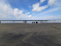 Foto von Samiyar Pettai Beach mit lange, gerade küste