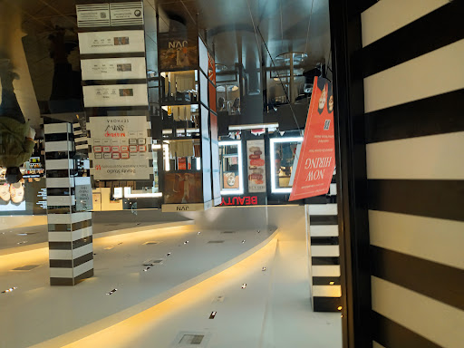 Cosmetics Store «SEPHORA», reviews and photos, 900 Gessner Rd #700, Houston, TX 77024, USA