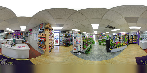 Florist «1-800Flowers Flowerama Iowa City», reviews and photos, 817 S Riverside Dr, Iowa City, IA 52246, USA