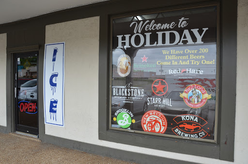 Liquor Store «Holiday Wine & Spirits», reviews and photos, 112 S Royal Oaks Blvd, Franklin, TN 37067, USA