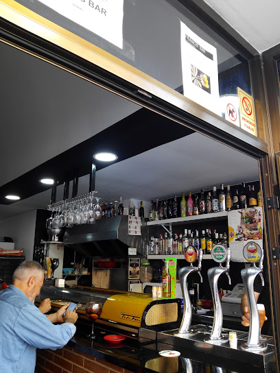 Bar Francis - Carrer de Santa Isabel, 29, 08840 Viladecans, Barcelona, Spain