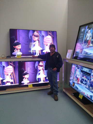 Electronics Store «Pinnacle Deals», reviews and photos, 55 Electronics Dr, Warwick, RI 02888, USA