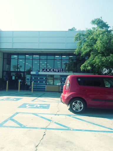 Thrift Store «Goodwill Store & Donation Center», reviews and photos