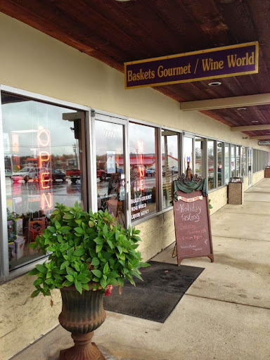 Baskets Gourmet/Wine World, 7737 Five Mile Rd, Cincinnati, OH 45230, USA, 