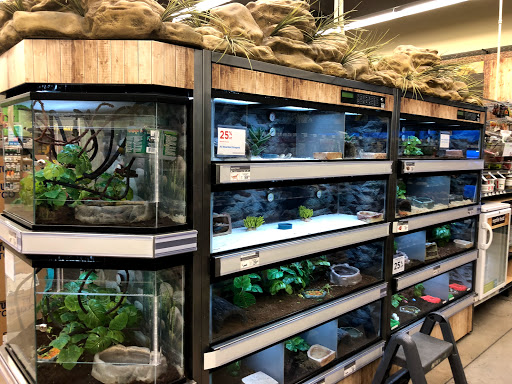 Pet Supply Store «Petco Animal Supplies», reviews and photos, 585 E Wetmore Rd, Tucson, AZ 85705, USA