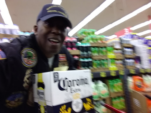 Grocery Store «Grocery Outlet Bargain Market», reviews and photos, 920 Ocean Beach Hwy, Longview, WA 98632, USA