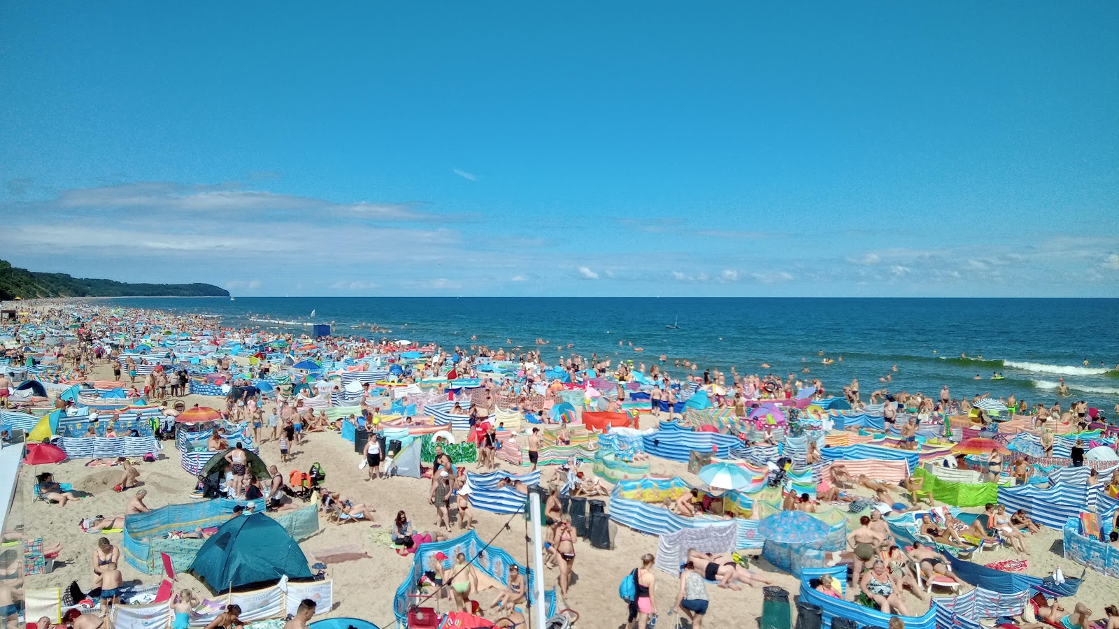 Fotografie cu Wladyslawowo Beach - locul popular printre cunoscătorii de relaxare