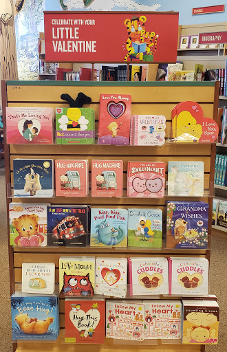 Book Store «Barnes & Noble», reviews and photos, 5380 US-14, Crystal Lake, IL 60014, USA