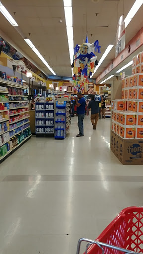 Grocery Store «El Rancho Supermercado», reviews and photos, 6800 Berkman Dr, Austin, TX 78723, USA