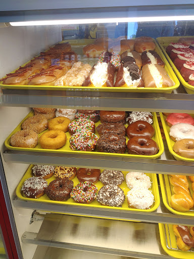 Donut Shop «Rainbow Donuts», reviews and photos, 12307 Imperial Hwy, Norwalk, CA 90650, USA