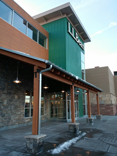 Clothing Store «L.L. Bean», reviews and photos, 8525 Park Meadows Center Dr, Lone Tree, CO 80124, USA