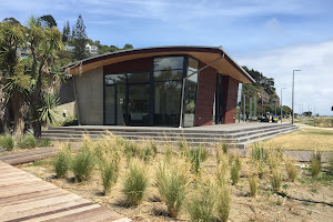 Sumner Surf Lifesaving Club Public Toilets