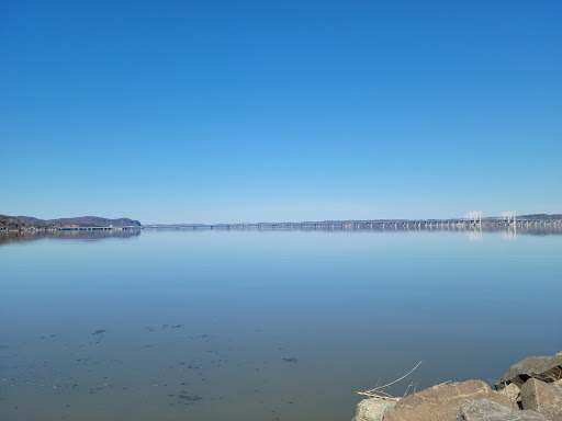 Shopping Mall «Village Square Shopping Center», reviews and photos, 1262 W Boston Post Rd, Larchmont, NY 10538, USA