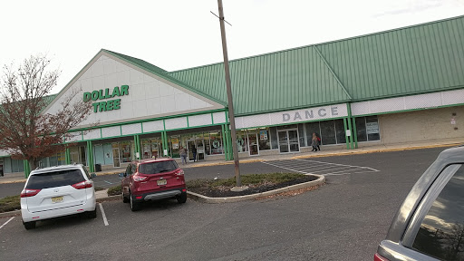 Shopping Mall «Larchmont Commons Shopping Center», reviews and photos, 3103-3117 NJ-38, Mt Laurel, NJ 08054, USA