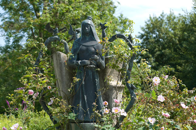 Rezensionen über Caritas Altenheim St. Rita in Lancy - Pflegeheim