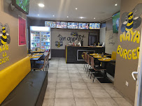 Atmosphère du Restaurant halal Maya food 73 ( crêpe burgers chesse nann halal) à Aix-les-Bains - n°5