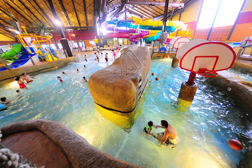Water Park «Kahuna Laguna Indoor Water Park», reviews and photos, 2251 White Mountain Hwy, North Conway, NH 03860, USA