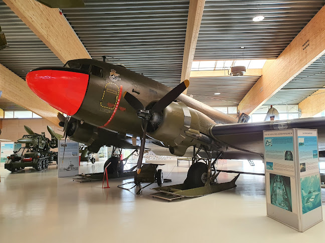 Åbningstider for Danmarks Flymuseum