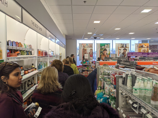 Hair Salon «Ulta Beauty», reviews and photos, 1560 S Randall Rd, Geneva, IL 60134, USA