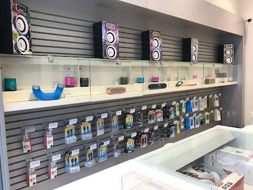 Magasin d'accessoires informatiques Gsm Store Millau Millau