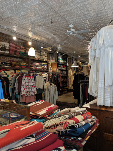 Vintage Clothing Store «10 ft Single by Stella Dallas», reviews and photos, 285 N 6th St, Brooklyn, NY 11211, USA