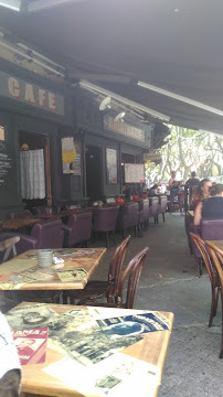 Atmosphère du Restaurant Le Vieux Café à Uzès - n°12