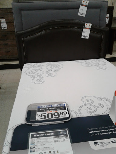 Discount Store «Big Lots», reviews and photos, 5640 Dixie Hwy, Waterford Twp, MI 48329, USA