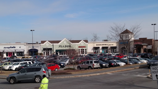 Clothing Store «Banana Republic Factory Store», reviews and photos, 70 Worcester-Providence Turnpike #627, Millbury, MA 01527, USA