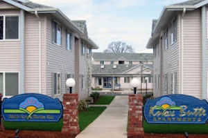 Knox Butte Apartments image
