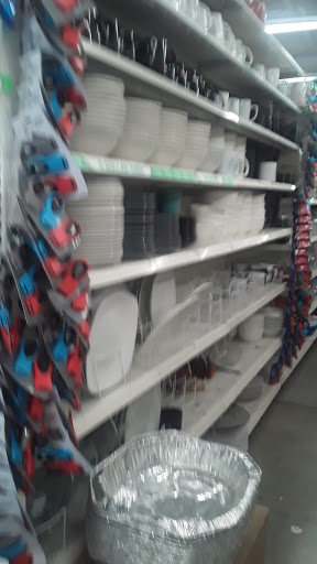 Dollar Store «Dollar Tree», reviews and photos, 312 Walnut St, Redwood City, CA 94063, USA