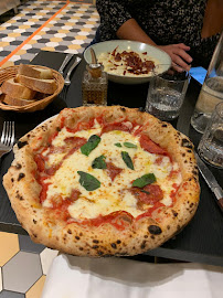 Pizza du Restaurant italien Fratelli Parisi.. Brasserie italienne à Lyon - n°19