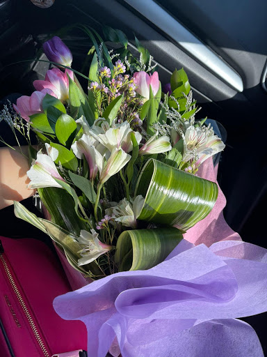 Florist «Expressions Florist», reviews and photos, 1190 E Imperial Hwy, Placentia, CA 92870, USA