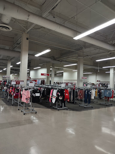 Clothing Store «Burlington Coat Factory», reviews and photos, 13550 Whittier Blvd, Whittier, CA 90605, USA