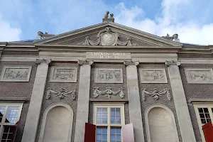 Museum De Lakenhal image