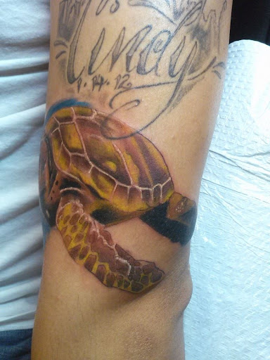 Tattoo Shop «Lizards Ink Tattoo Studio Denton», reviews and photos, 1111 E McKinney St, Denton, TX 76209, USA