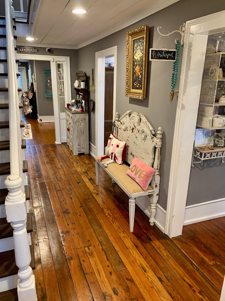 Rusted Daisy Salon & Boutique 30542