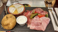 Raclette du Restaurant de grillades Poivre Rouge à Saint-Germain-du-Puy - n°3