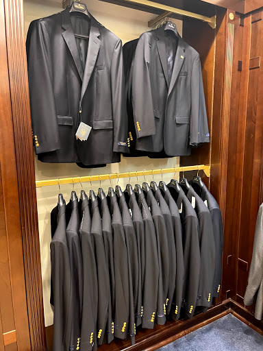 Clothing Store «Brooks Brothers», reviews and photos, 445 W Farms Mall, Farmington, CT 06032, USA