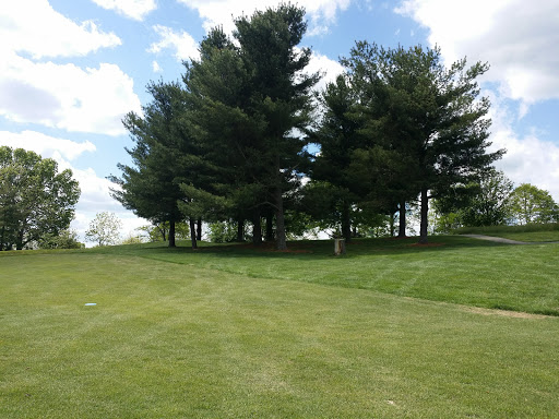 Golf Course «Moss Hill Golf Course LLC», reviews and photos, 3495 McCowans Ferry Rd, Versailles, KY 40383, USA
