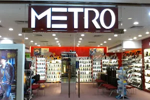 Metro Shoes image