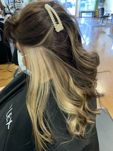 Beauty Salon «Clip & Flip Hair Salon», reviews and photos, 8802 Potranco Rd #108, San Antonio, TX 78251, USA