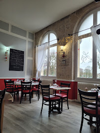 Atmosphère du Restaurant français Lysius Restaurant à Saint-Maixent-l'École - n°2