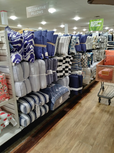 Department Store «HomeGoods», reviews and photos, 431 N Main St, East Longmeadow, MA 01028, USA
